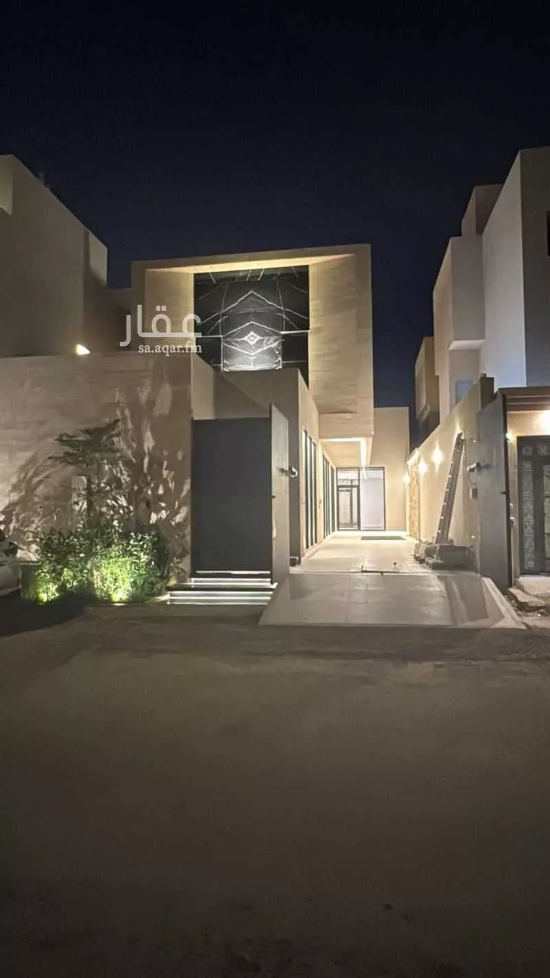 5 bedroom villa in Al Malqa 19