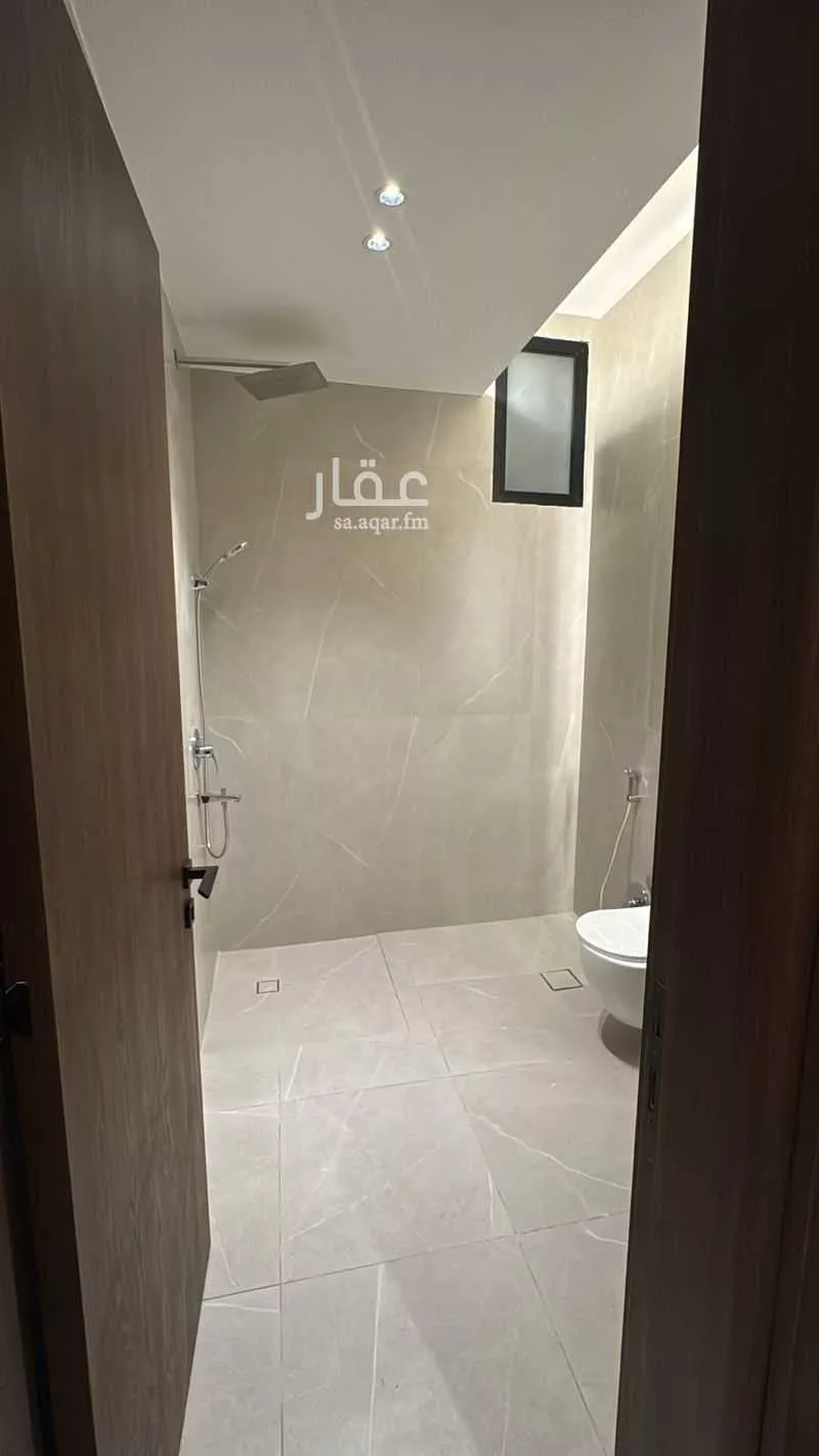 5 bedroom villa in Al Malqa 5