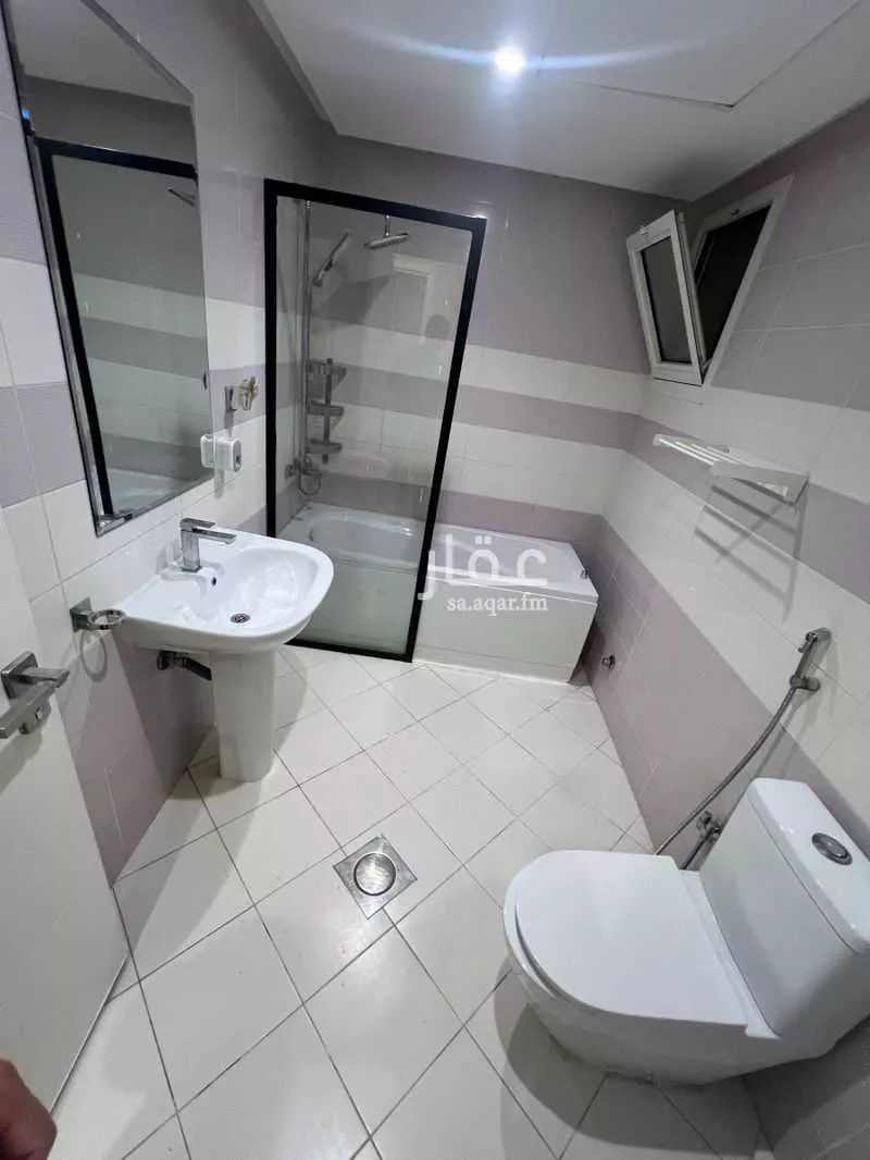 4 bedroom apartment in Qurtubah 9
