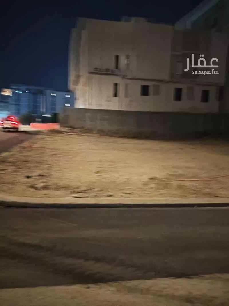 605 sqm land in Al Buhayrat 3