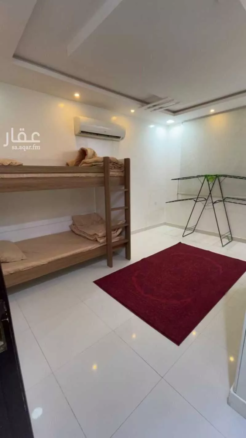 4 bedroom floor in Tuwaiq 3