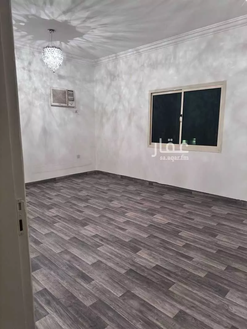 3 bedroom floor in Al Yarmouk 6