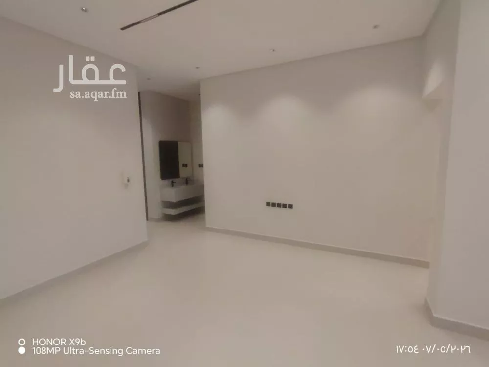 3 bedroom floor in Al Zahrah 10