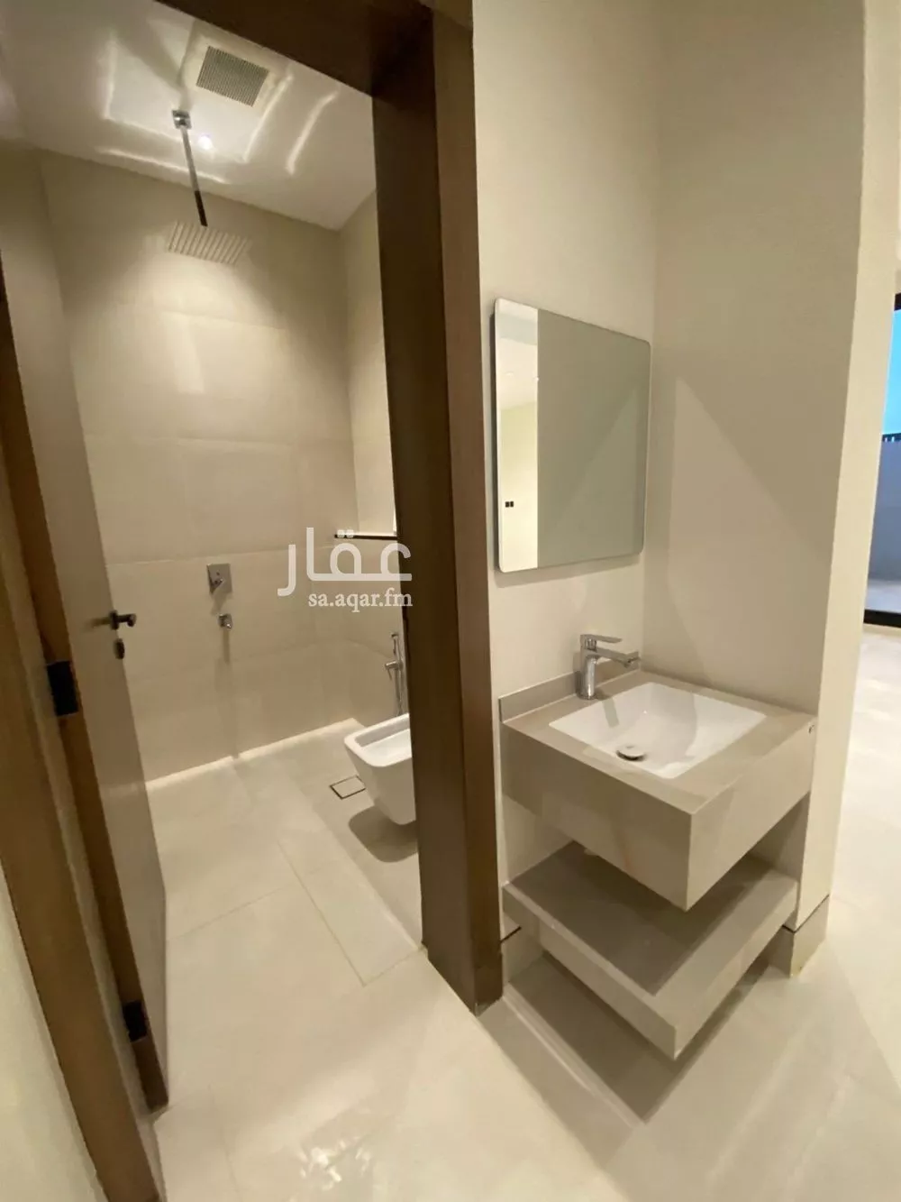 3 bedroom floor in As Suwaidi 4