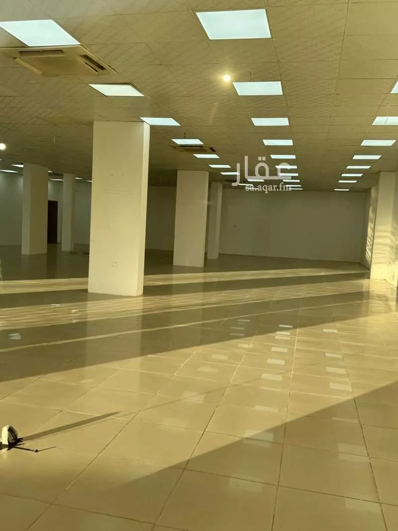 محل 400 م² في السويدي الغربي 12