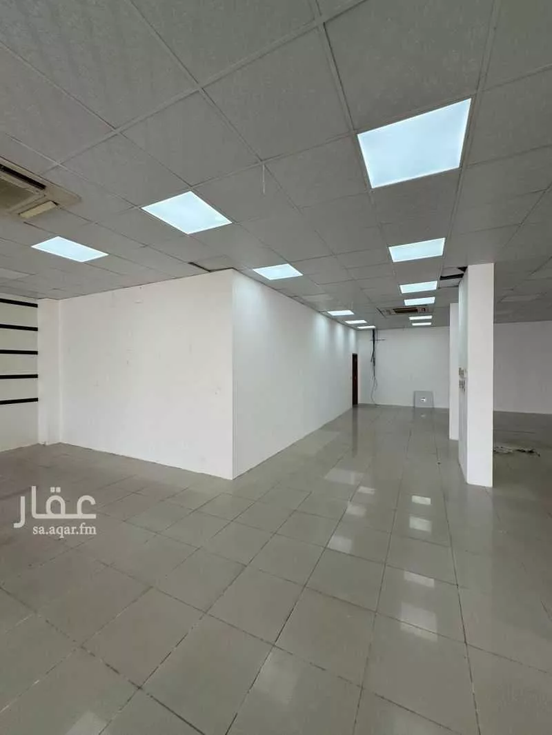 محل 400 م² في السويدي الغربي 15
