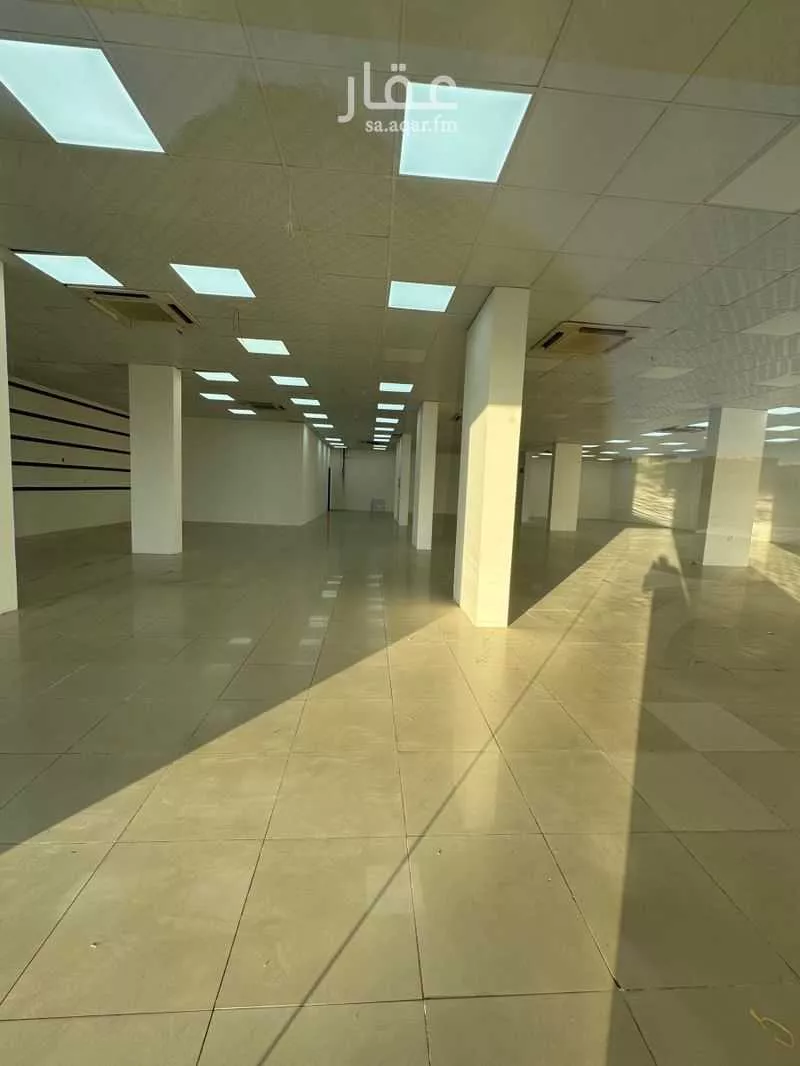 محل 400 م² في السويدي الغربي 6