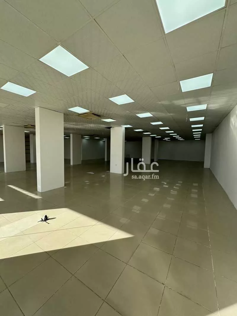 محل 400 م² في السويدي الغربي 7