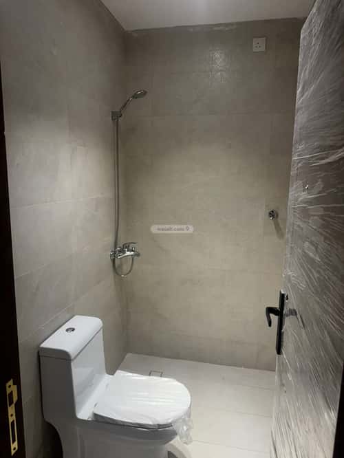 5 bedroom apartment in Wadi Jaleel 11