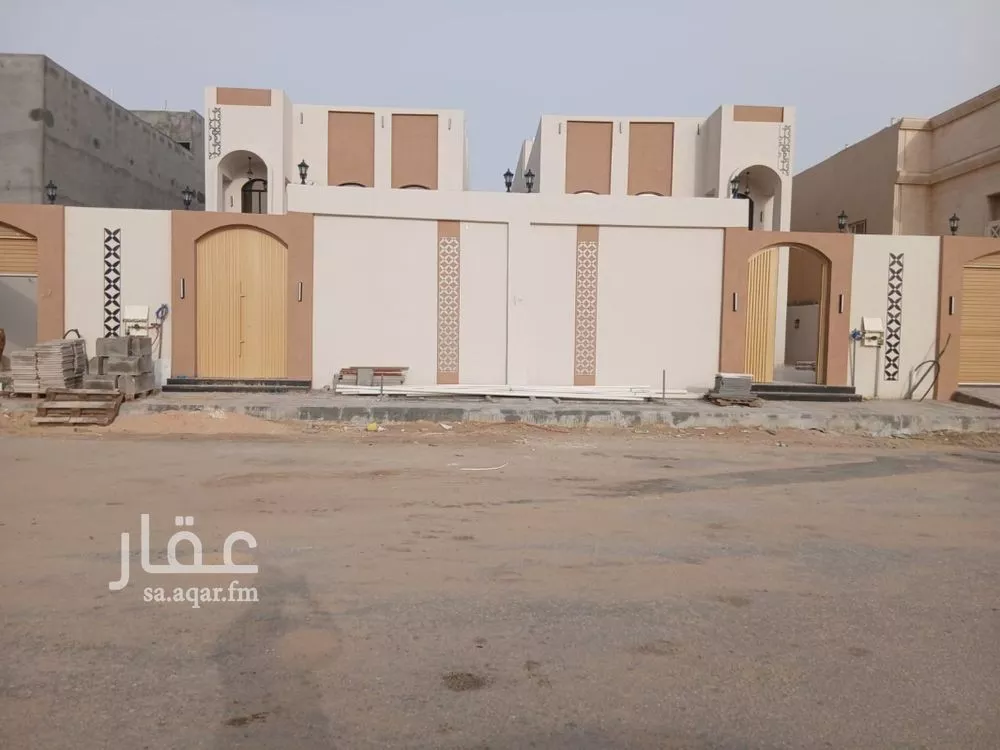 9 bedroom villa in Al Lulu 5