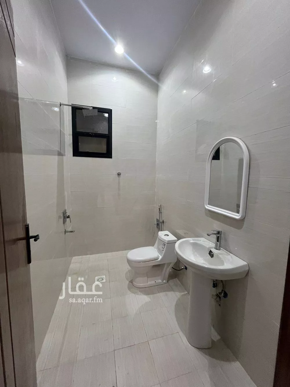5 bedroom floor in Al Janadriyah 11