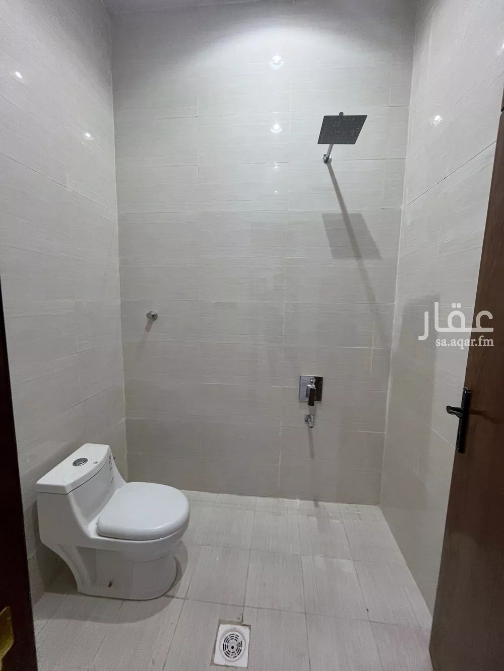 5 bedroom floor in Al Janadriyah 18