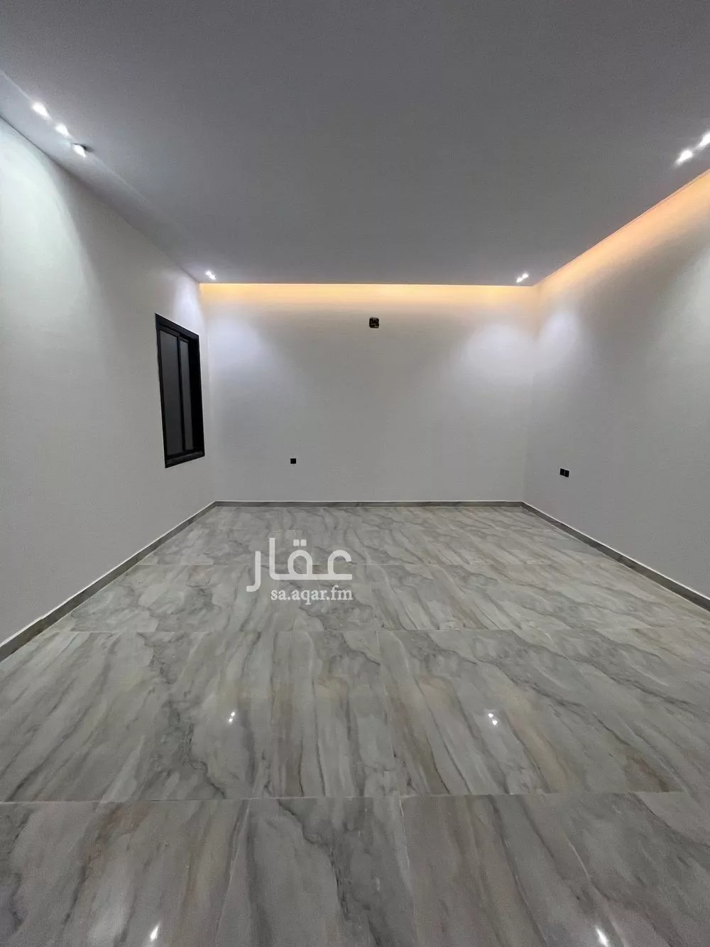5 bedroom floor in Al Janadriyah 7