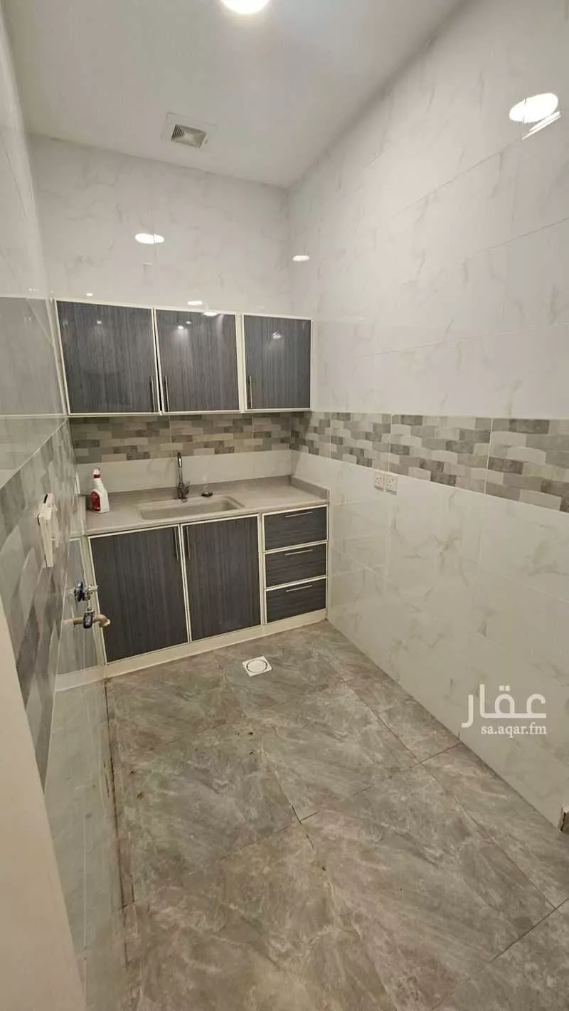 2 bedroom apartment in Al Qashlah, Eastern Province 5