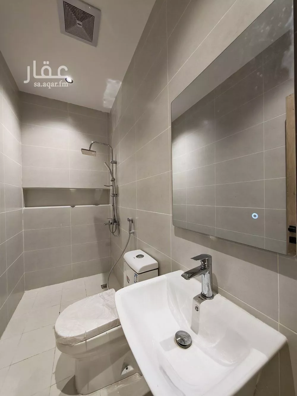 4 bedroom apartment in Al Safa 9