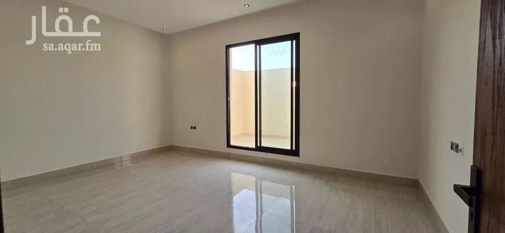 3 bedroom floor in Tuwaiq 11
