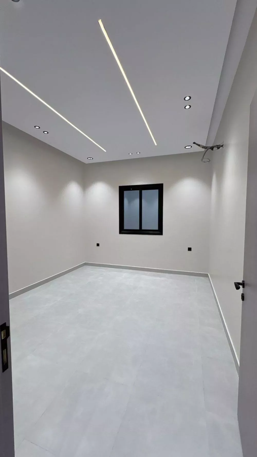 6 bedroom floor in Al Aziziyah 3