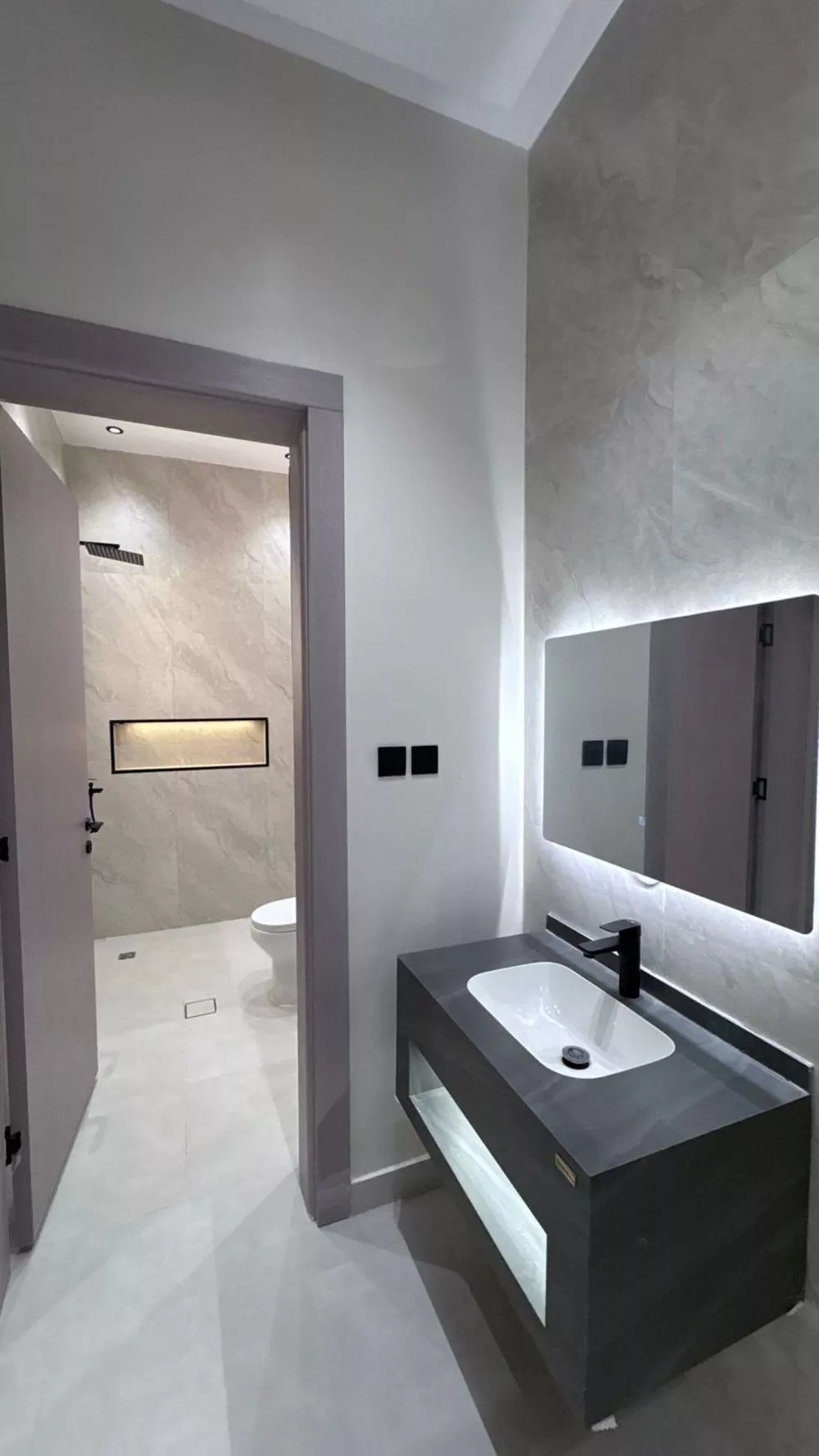 6 bedroom floor in Al Aziziyah 4