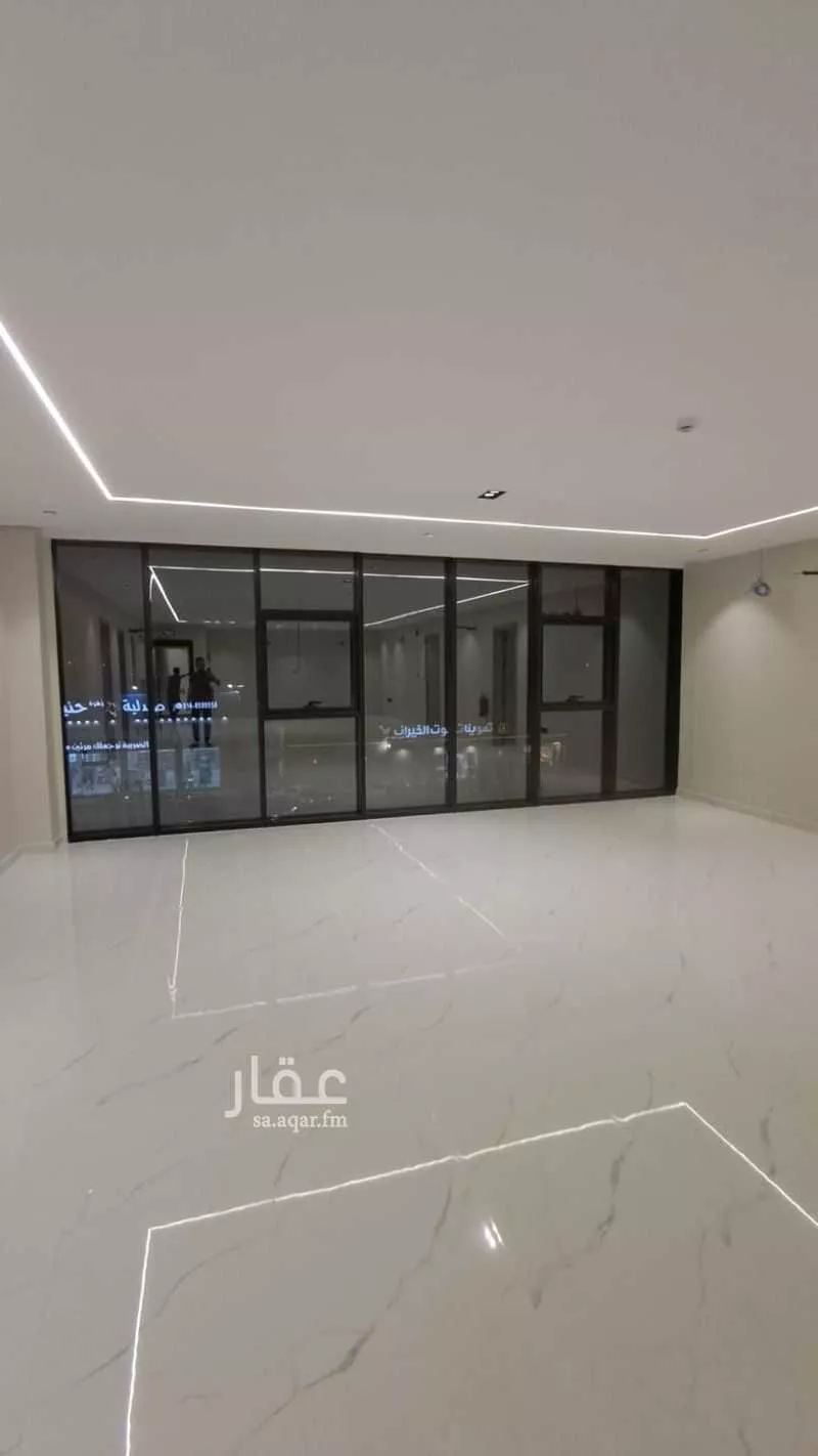 عمارة 782 م² في طيبة 6