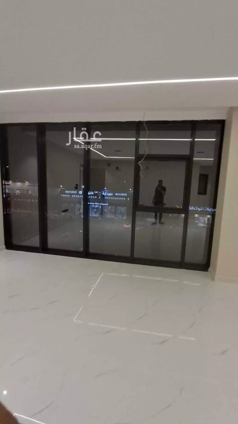 عمارة 782 م² في طيبة 8