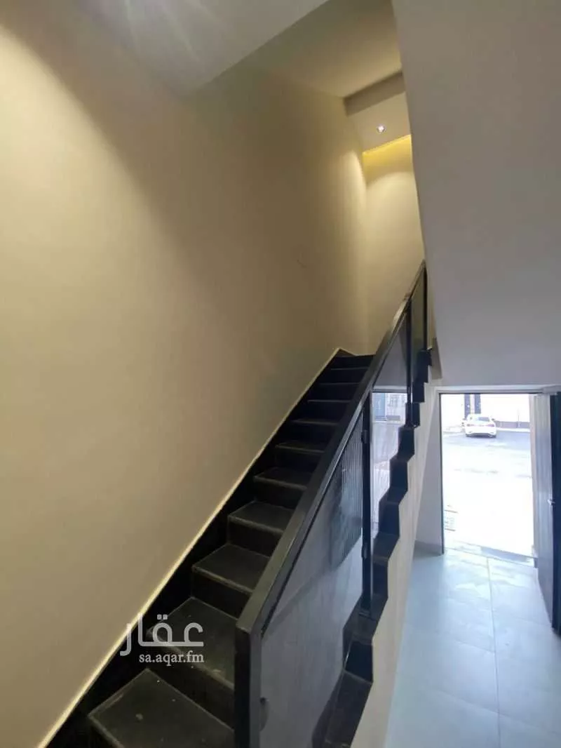 4 bedroom floor in Al Rimal 6