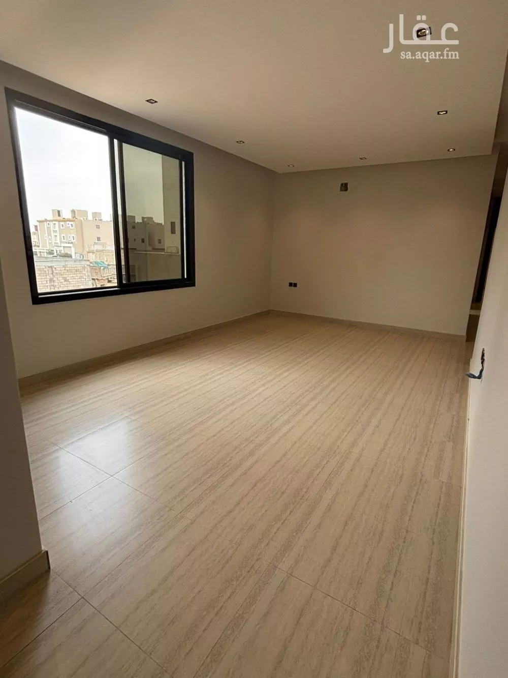 4 bedroom floor in Al Aridh 5