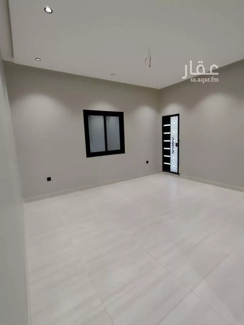 2 bedroom apartment in Al Rawdah 4