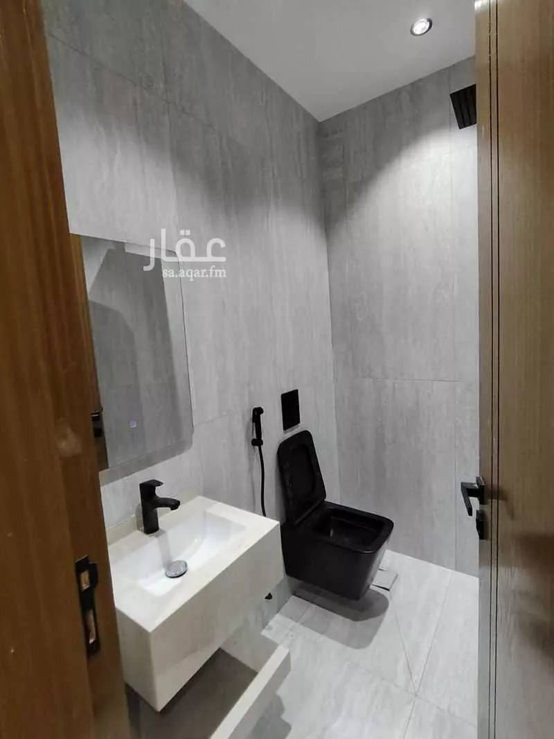 2 bedroom apartment in Al Rawdah 5