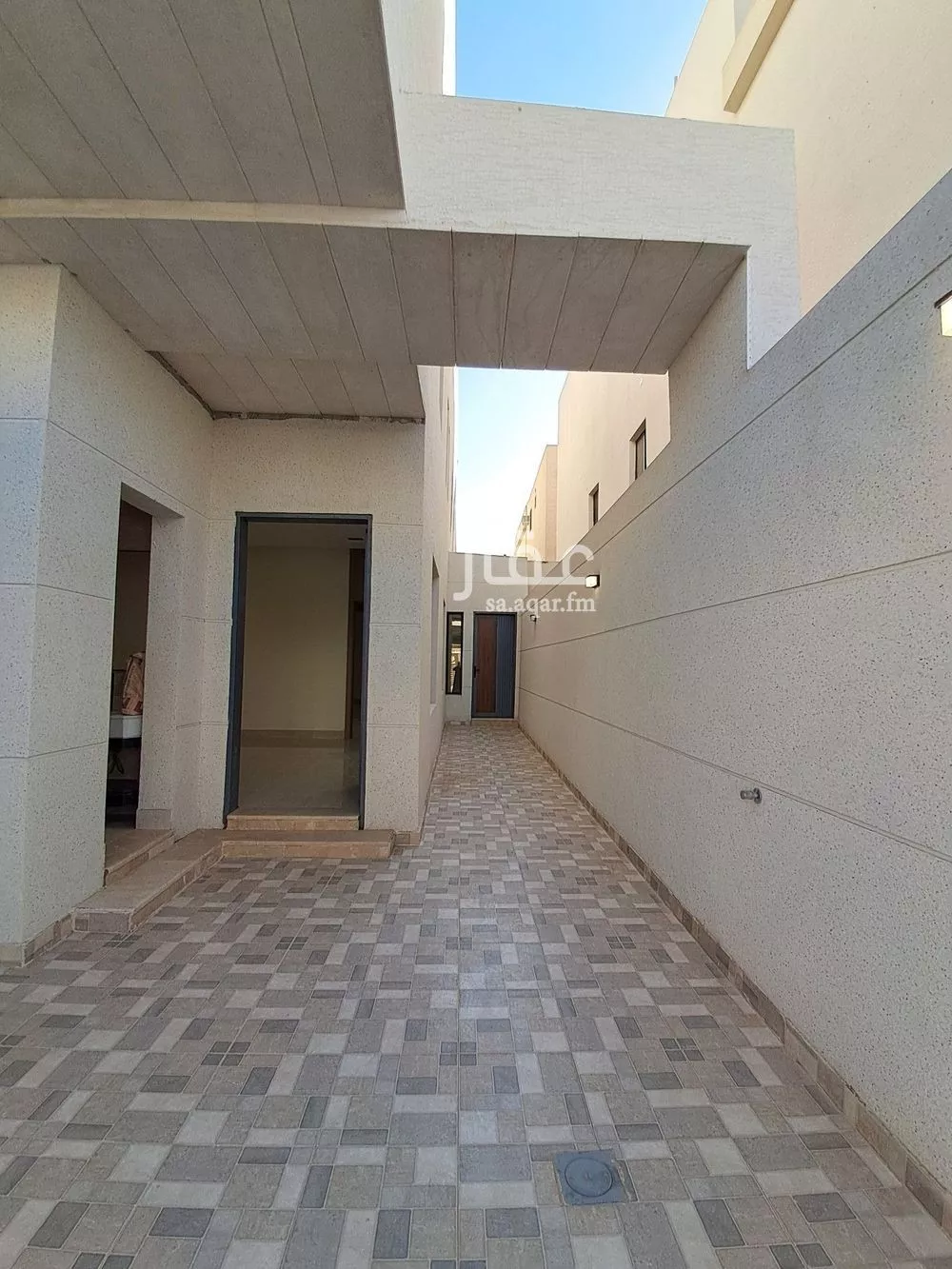 3 bedroom floor in Tuwaiq 16