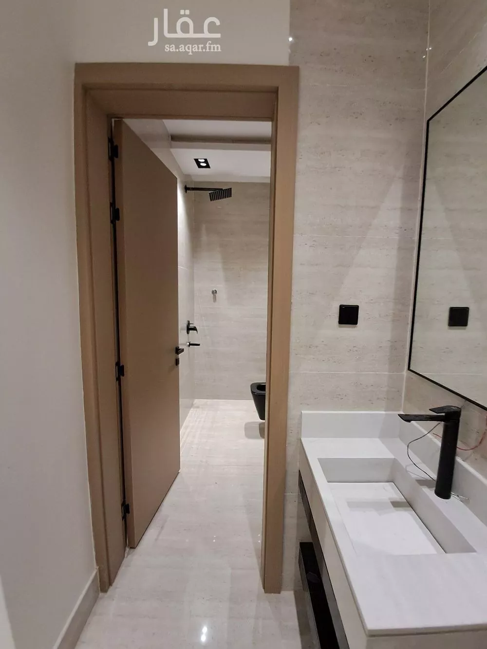 3 bedroom floor in Tuwaiq 8