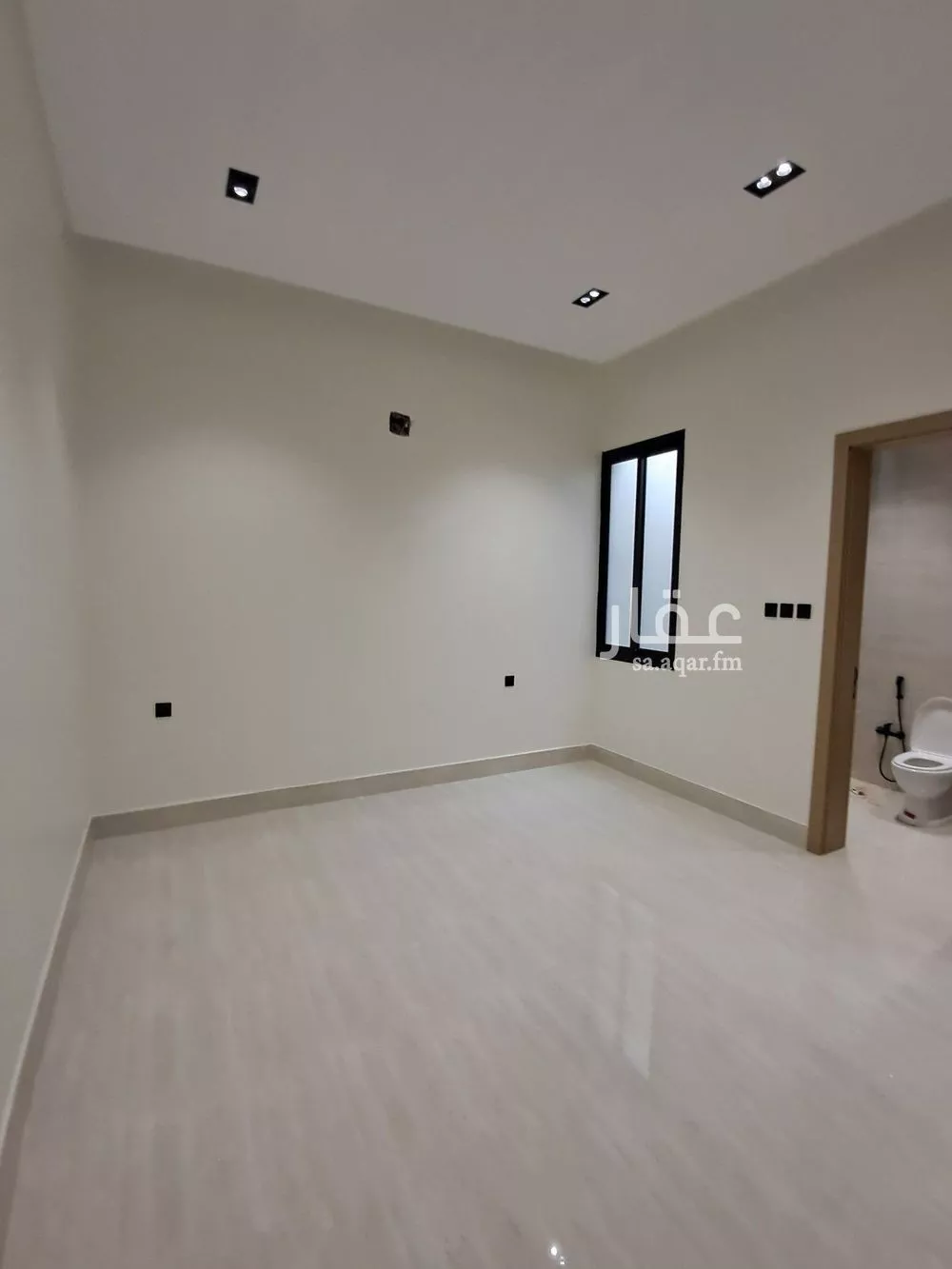 3 bedroom floor in Tuwaiq 10