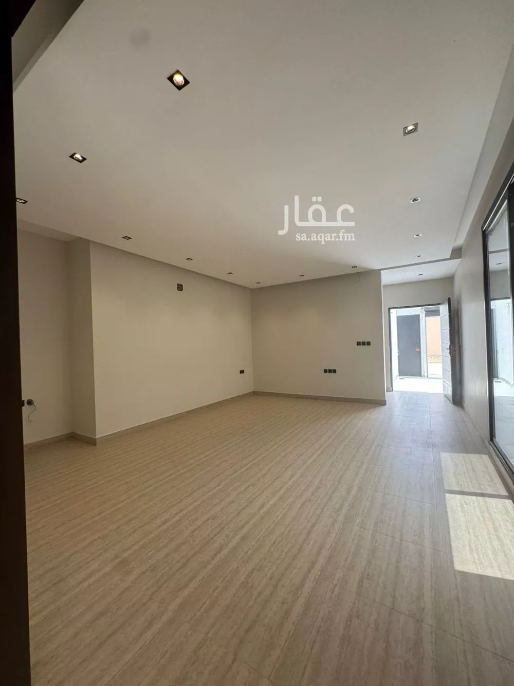 4 bedroom floor in Al Aridh 2
