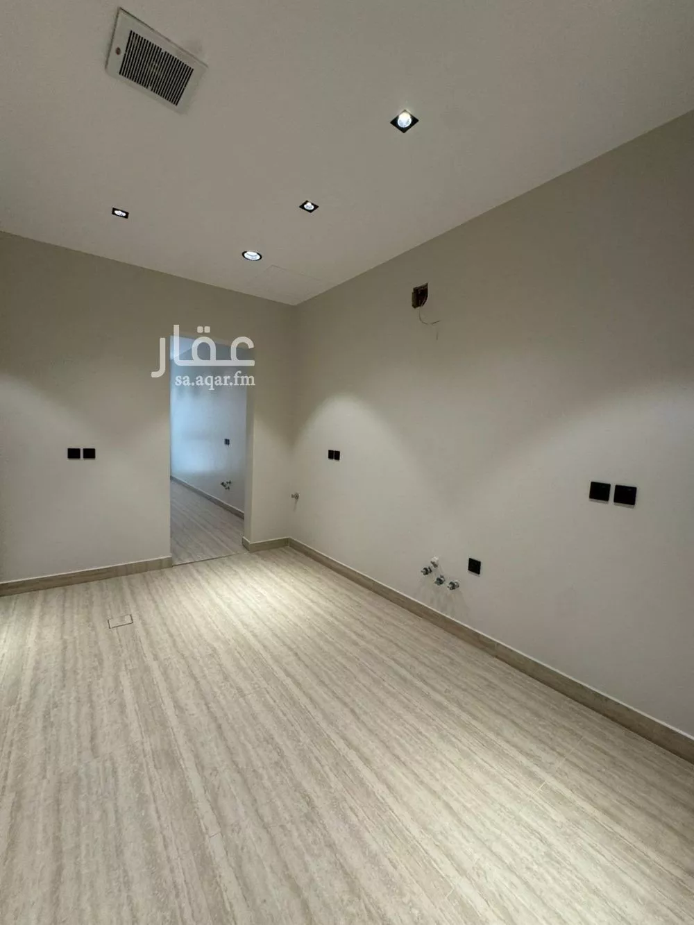 4 bedroom floor in Al Aridh 5