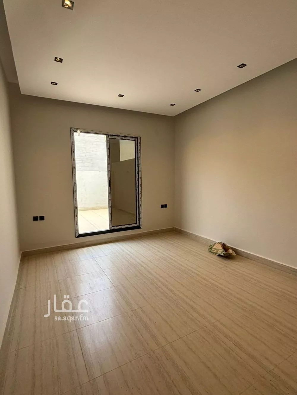 دور 3 غرف في العارض 12