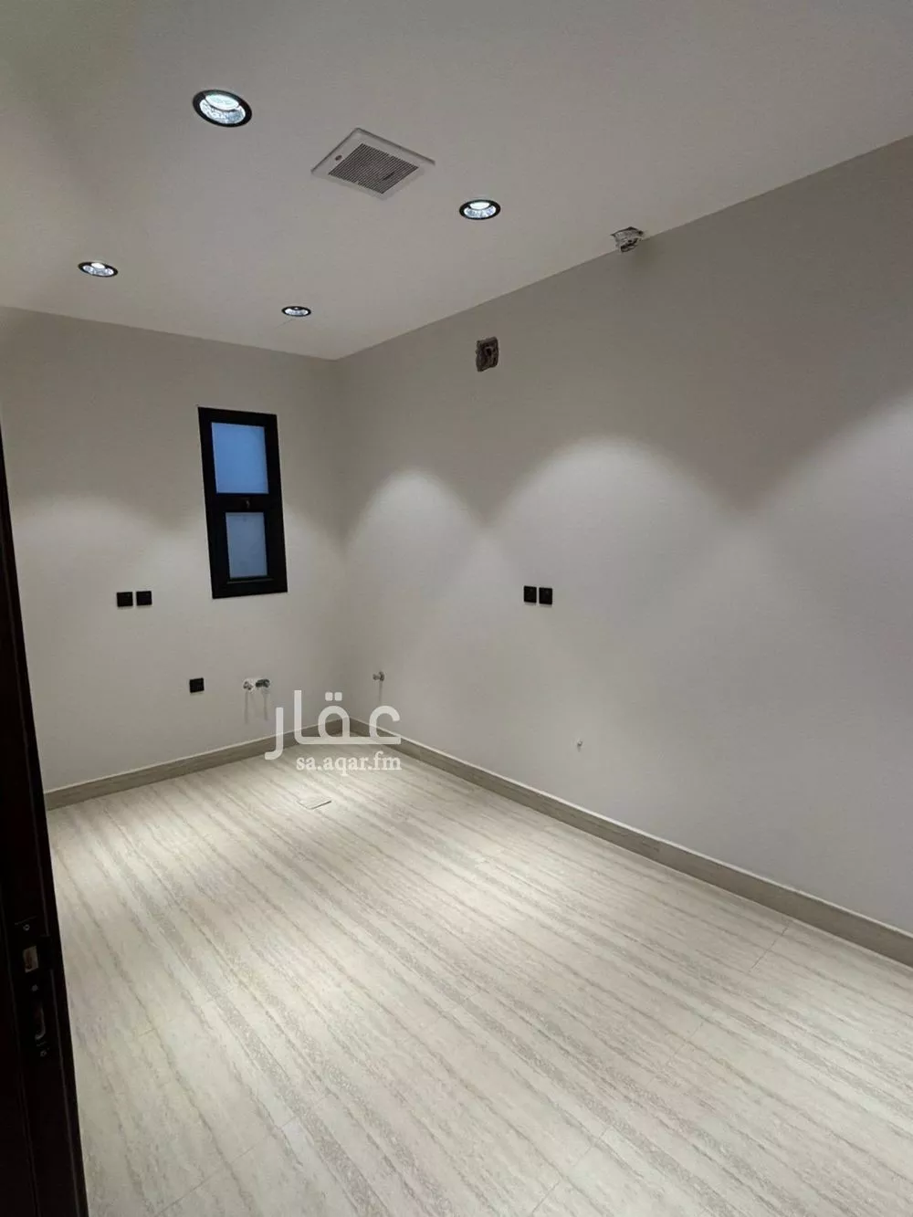 دور 3 غرف في العارض 4
