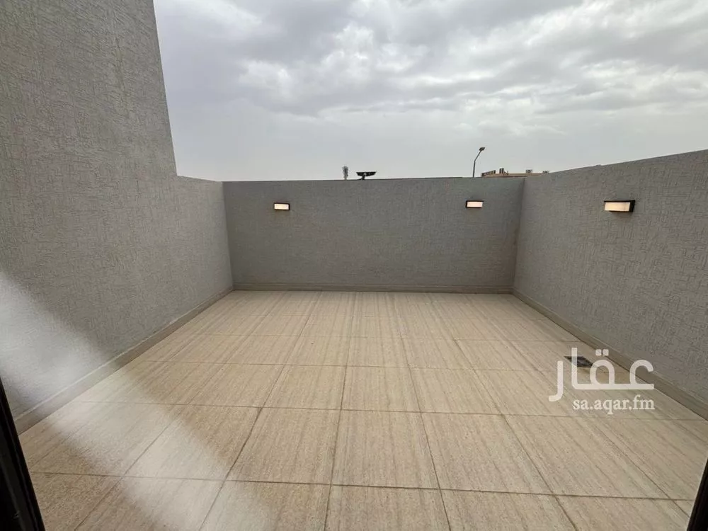 دور 3 غرف في العارض 7