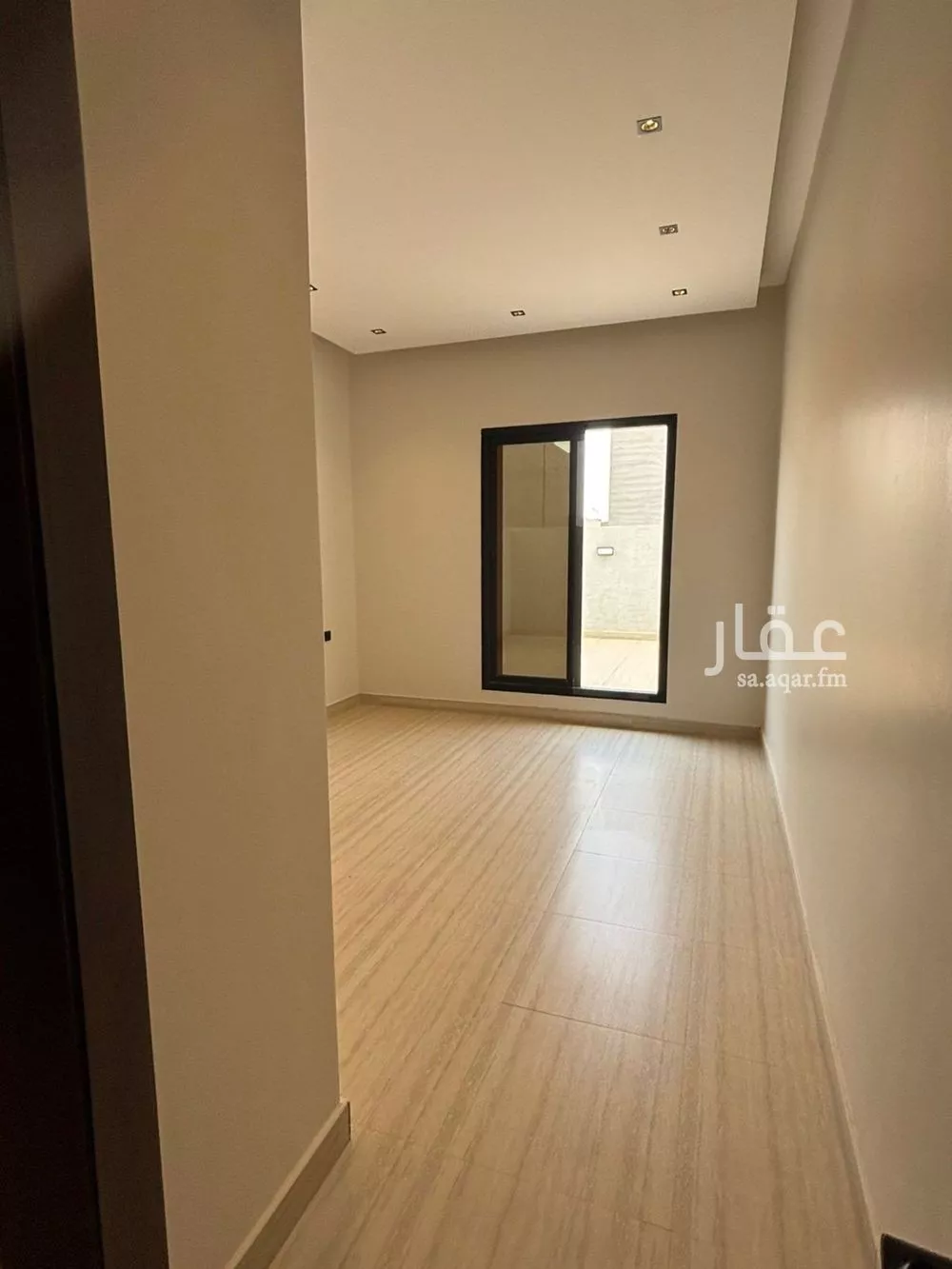 دور 3 غرف في العارض 9
