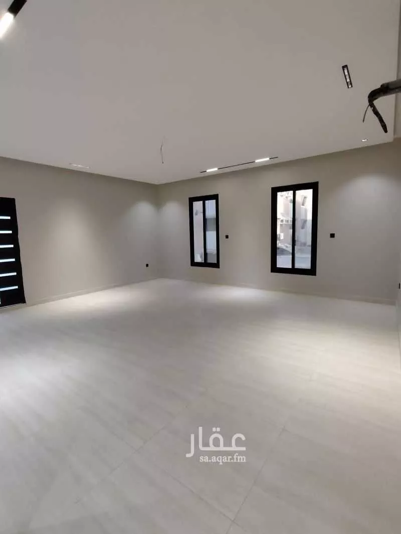 4 bedroom apartment in Al Rawdah 5