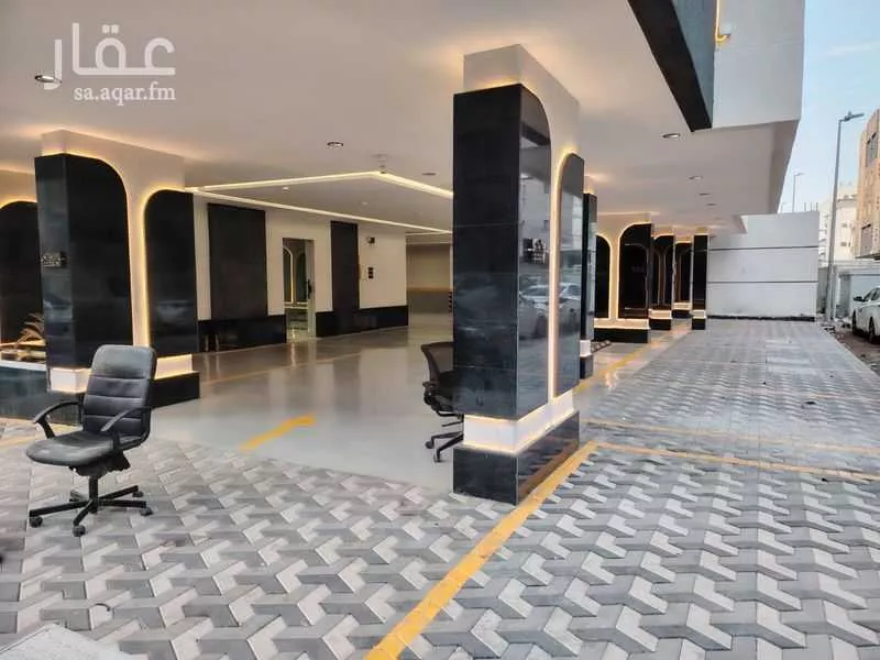 4 bedroom apartment in Al Rawdah 8