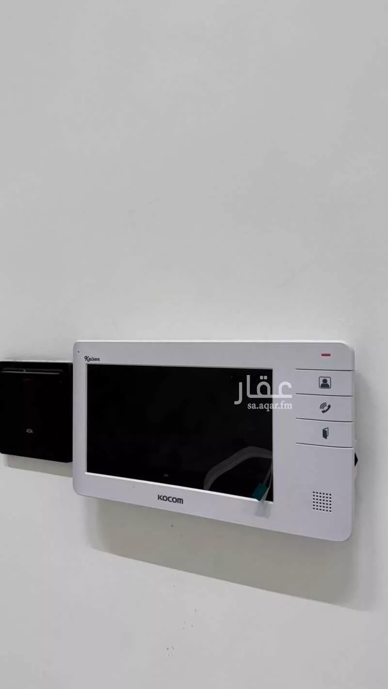 دور 6 غرف في السعادة 5