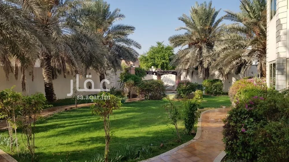 10 bedroom villa in Al Salam 6
