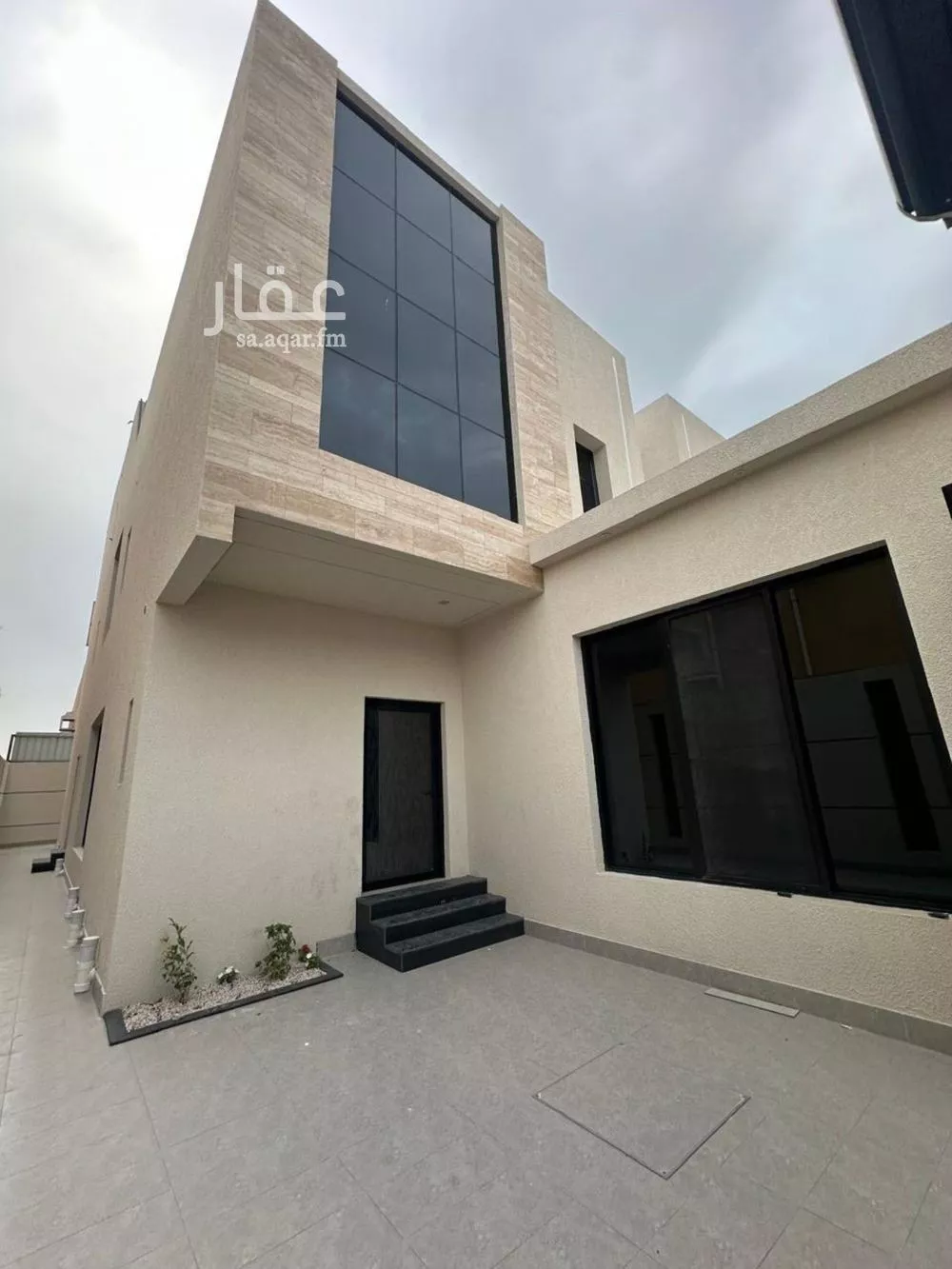 8 bedroom villa in Taibah 4