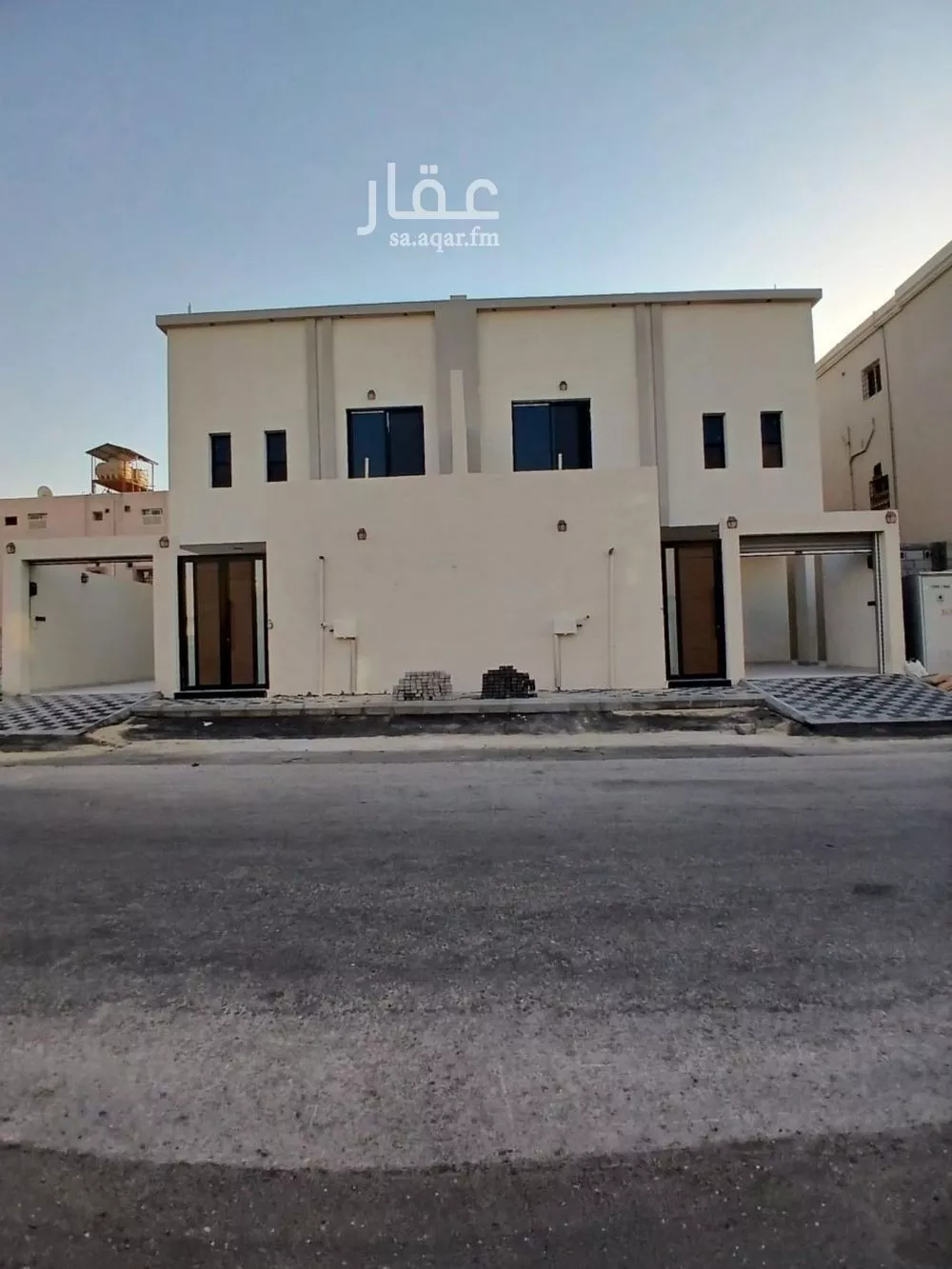 فيلا 8 غرف في طيبة 2