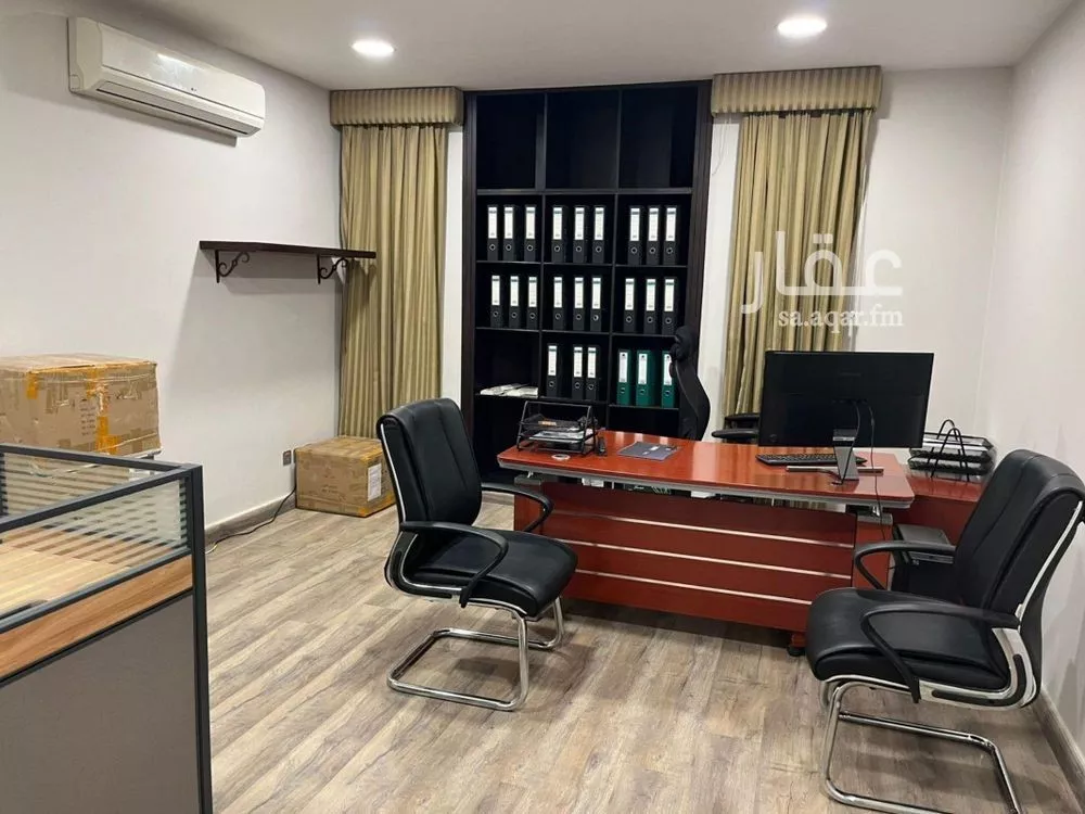 120 sqm office in Al Nakheel 3