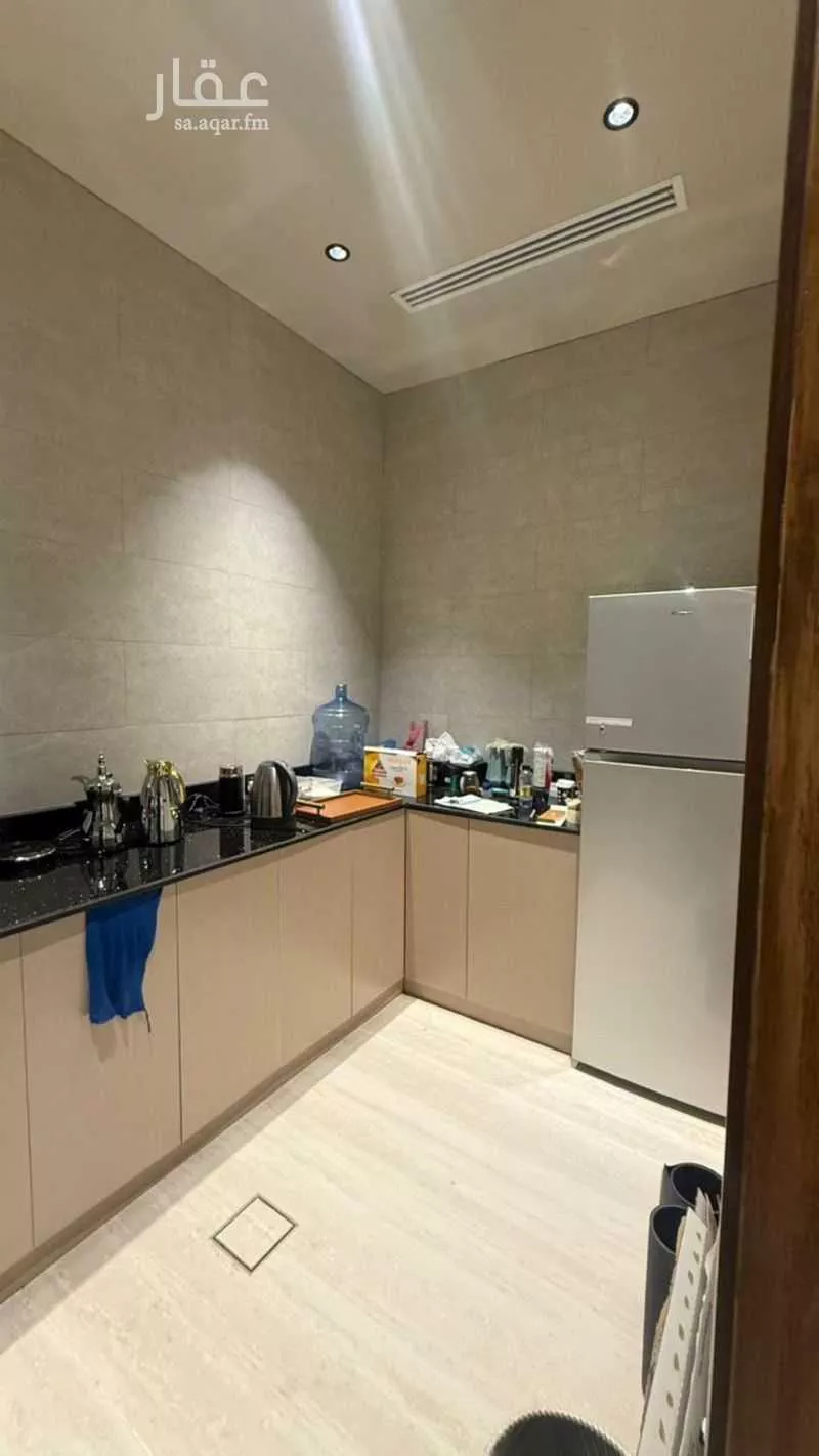 1200 sqm office in Al Qairawan 9