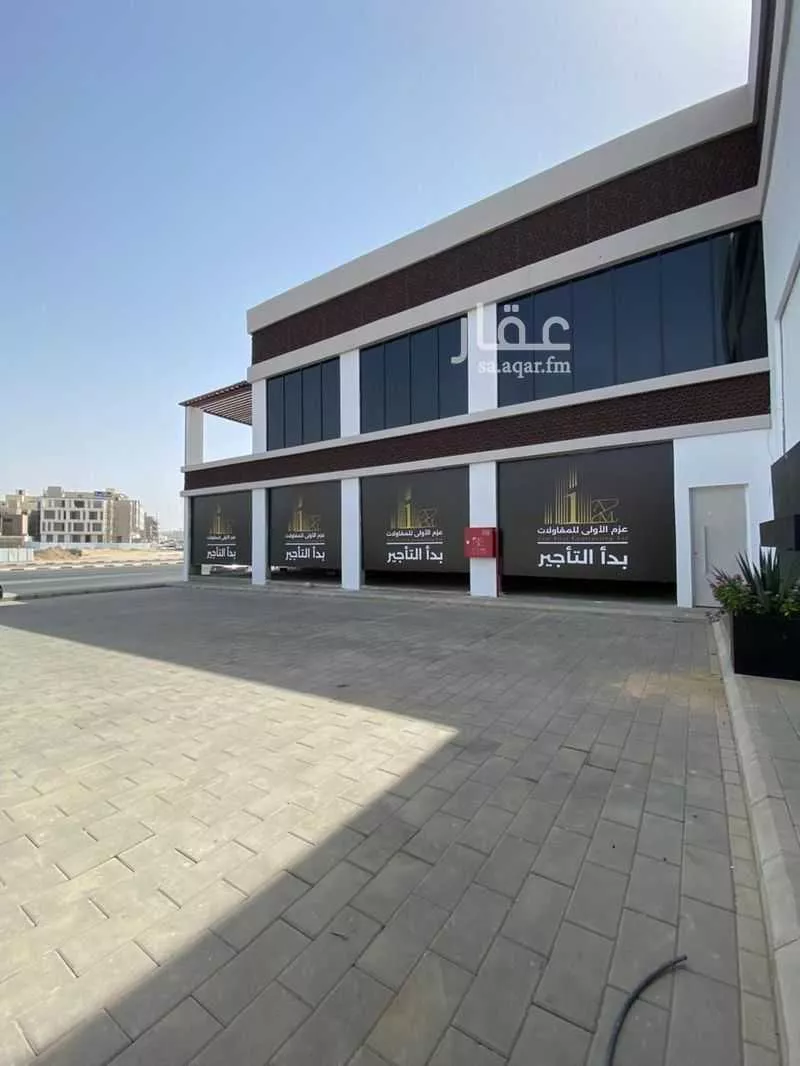 محل 705 م² في الراشدية 3