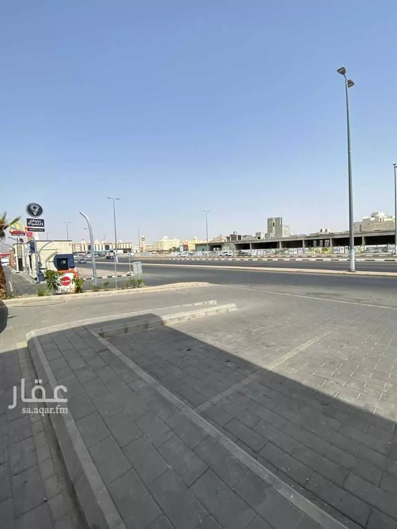 محل 705 م² في الراشدية 4