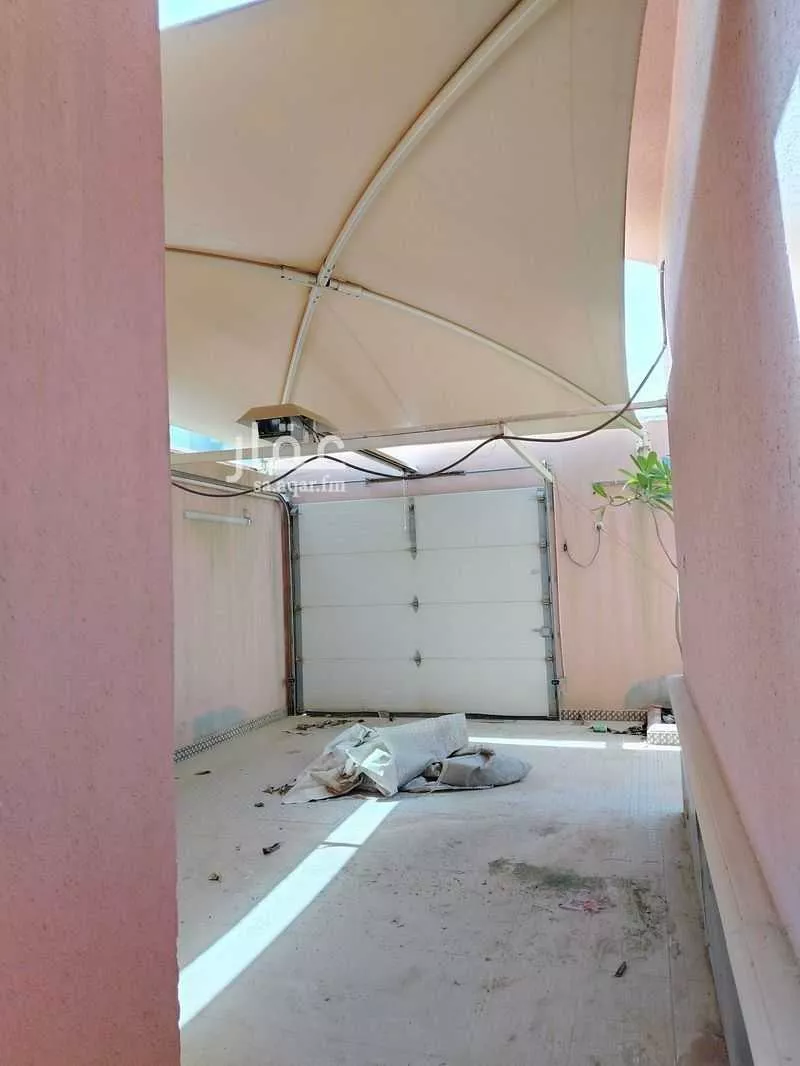 6 bedroom floor in Al Yasmin 8