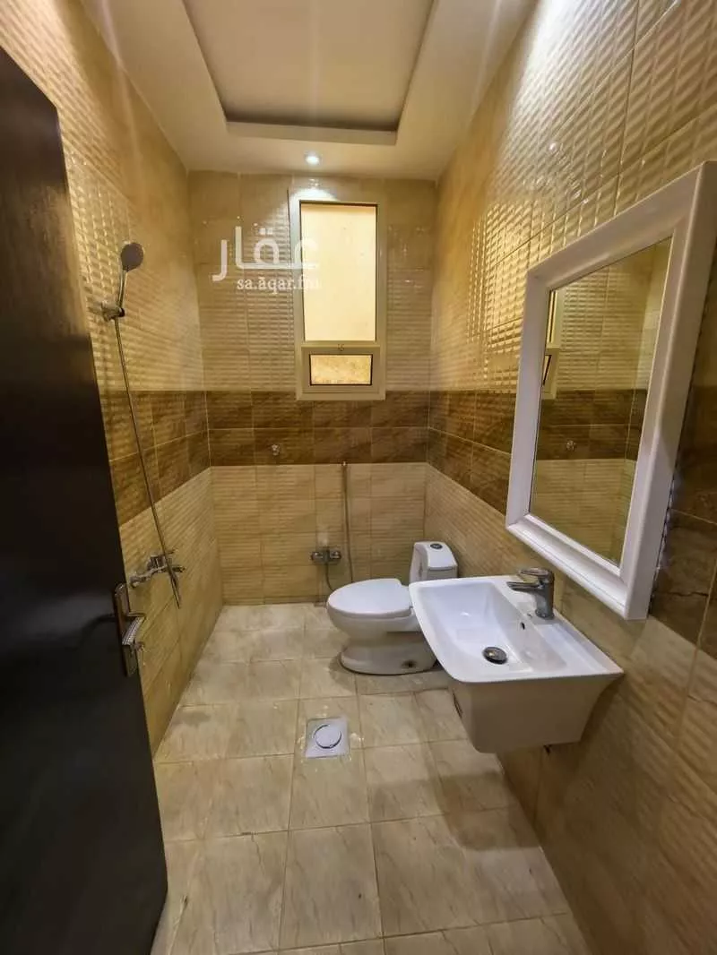 5 bedroom floor in Al Aridh 2