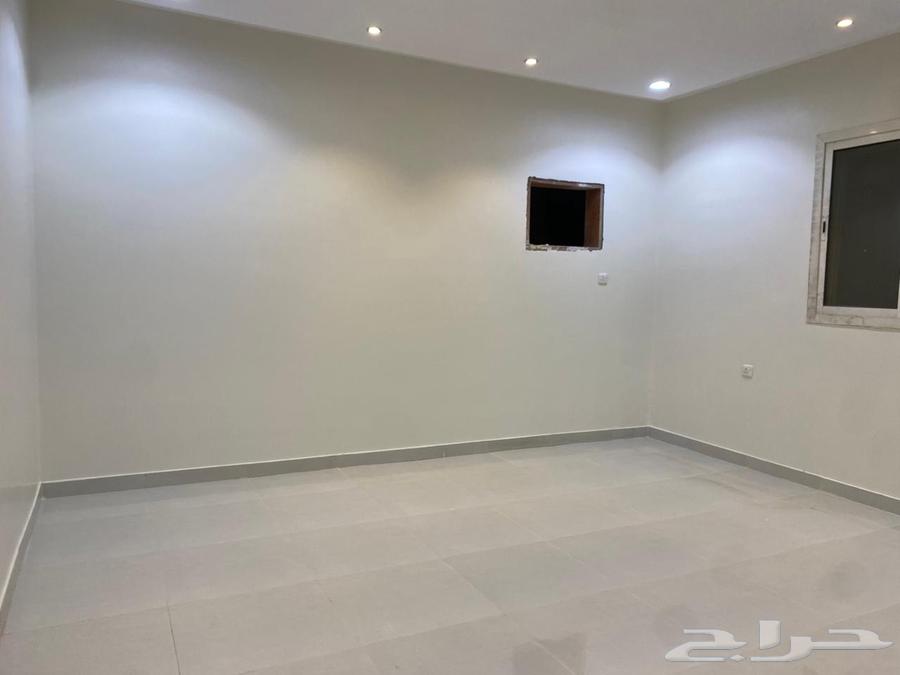3 bedroom apartment in Al Rimal 7